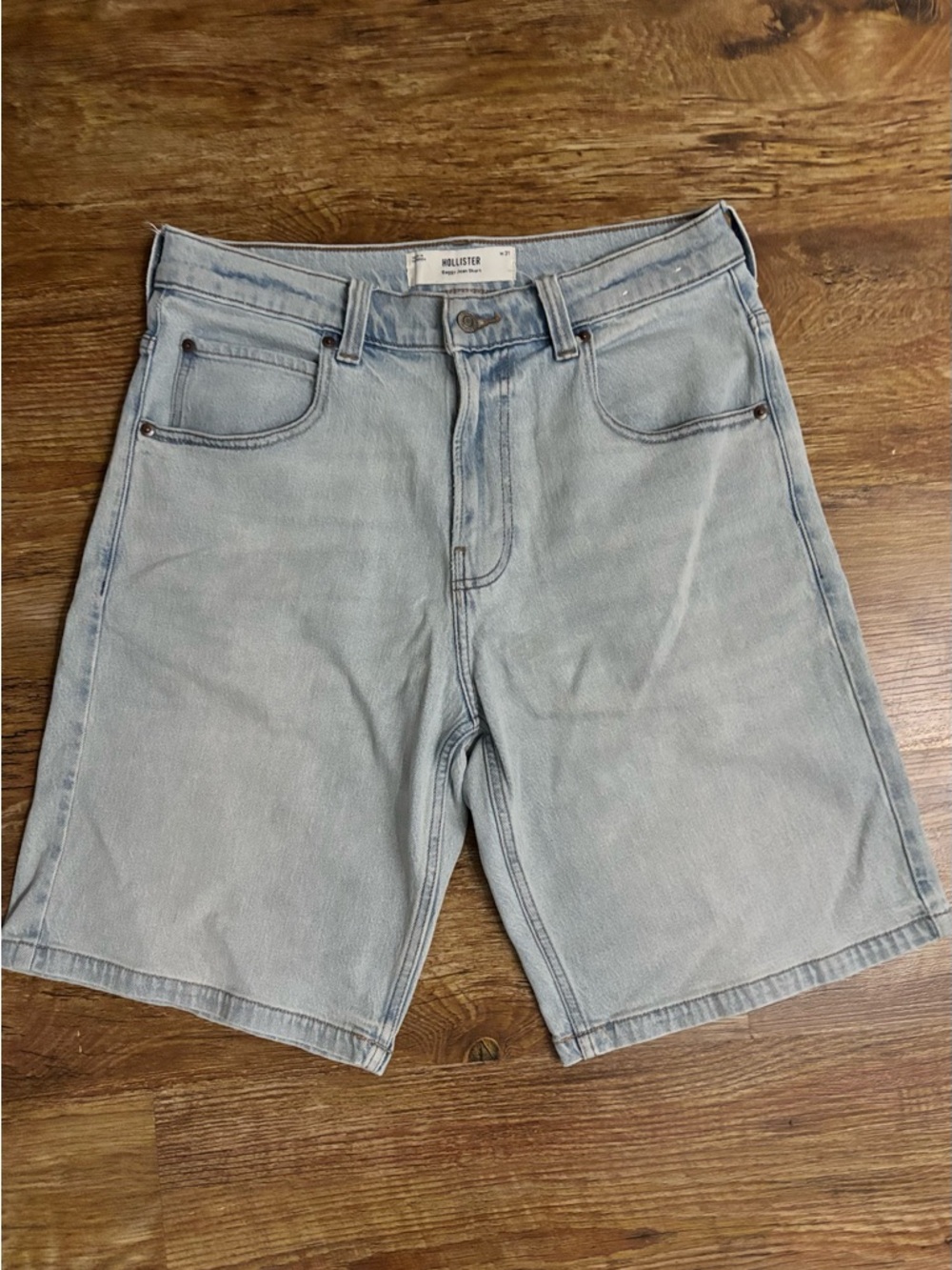hollister men’s light wash jorts